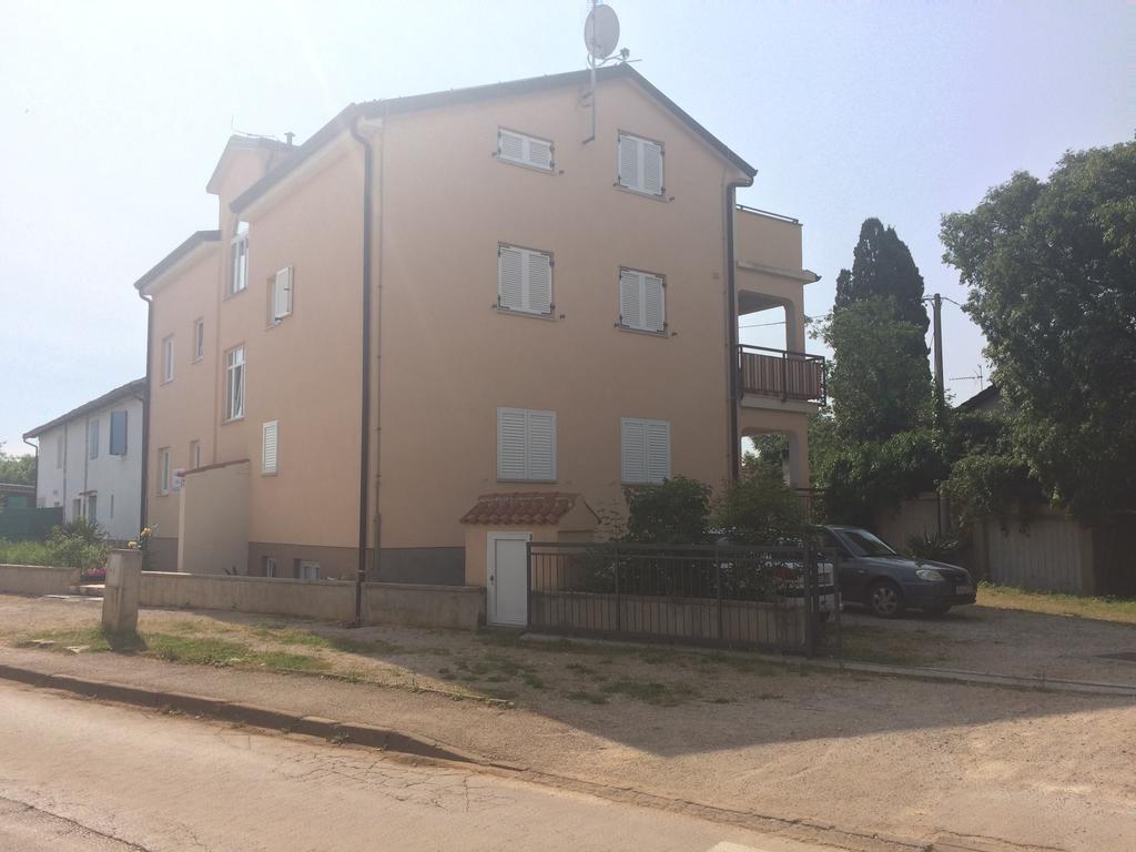 פורץ Kvajera Apartment מראה חיצוני תמונה
